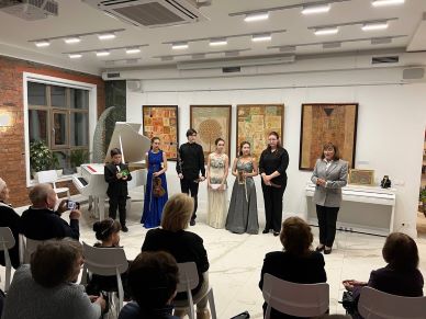 В «Искусство жить» состоялся первый концерт в новом году