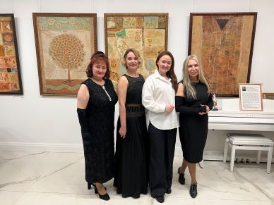 В «Искусство жить» показали спектакль «Две души» из петербургского арт-подвала «Бродячая собака»